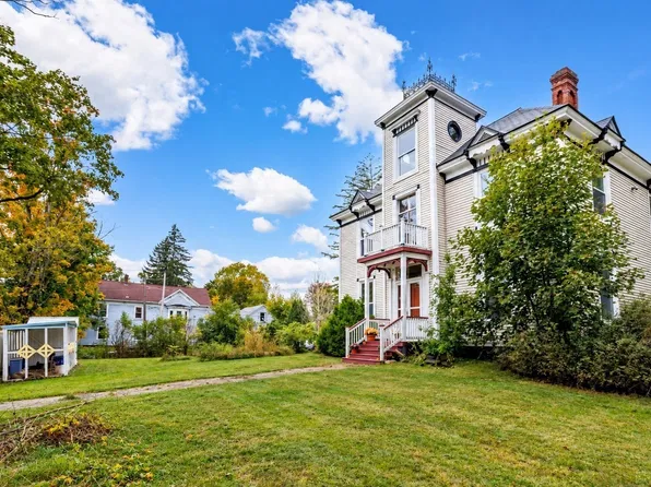 62 Church St, Ware, MA 01082