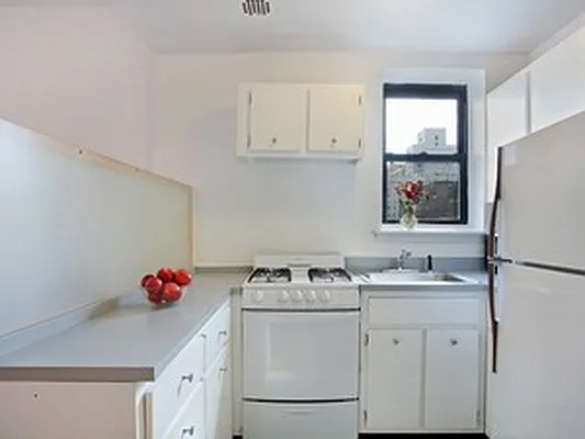 Sold by Corcoran | media 3