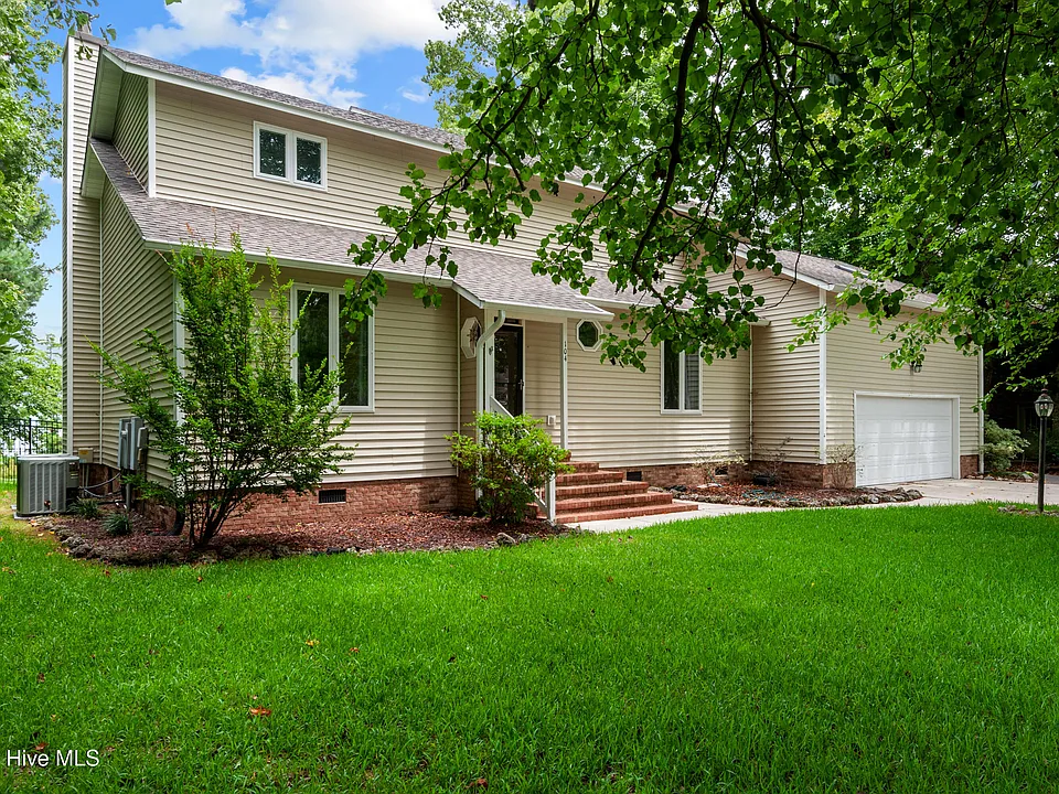 104 Balboa Ct