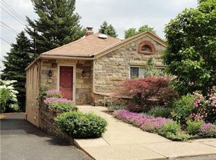 2855 Fernwald Rd, Pittsburgh, PA 15217