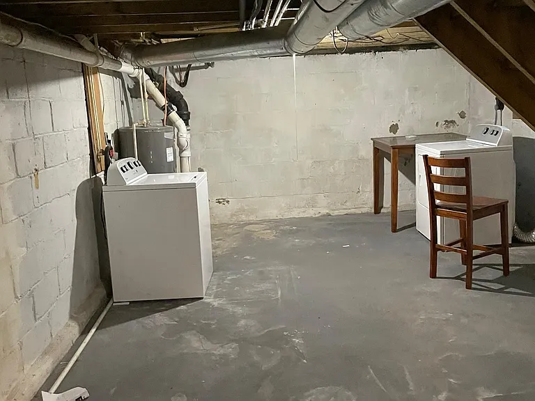 219 E Jenkins Ave — Photo 9