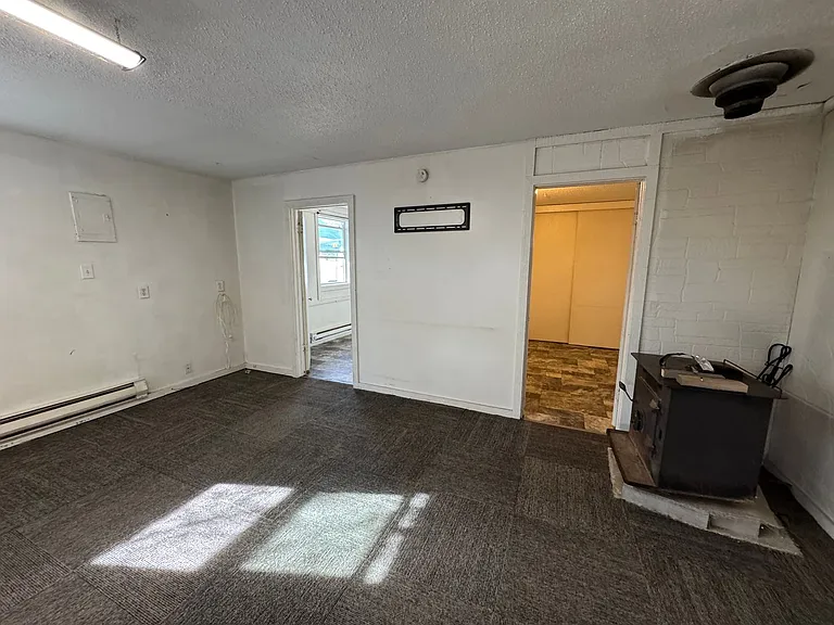 22.5 Montana Ave — Photo 4