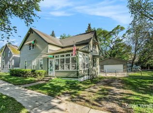 924 W Forest Ave, Muskegon, MI 49441