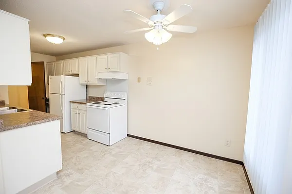 Como Park Apartments — Photo 31