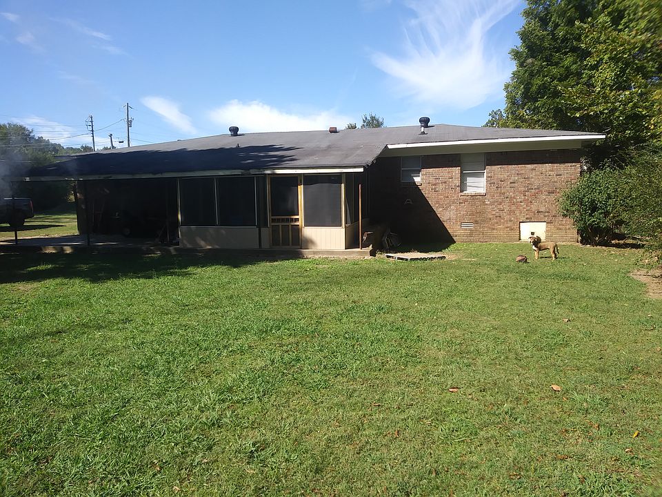 1st image of 916 Airways Blvd