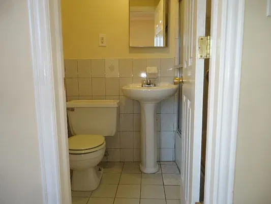 Rented by Hakeem Shahid, LREB | media 7