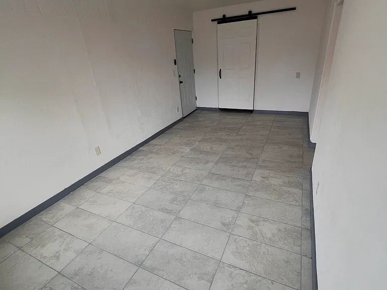 1501 54th Avenue Dr W — Photo 5