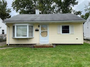 13425 Thornhope Rd, Cleveland, OH 44135