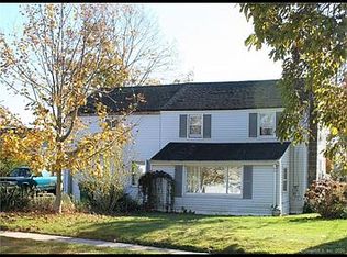 2 College St, Old Saybrook, CT 06475