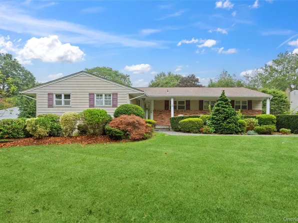 20 Frazer Drive, Greenlawn, NY 11740