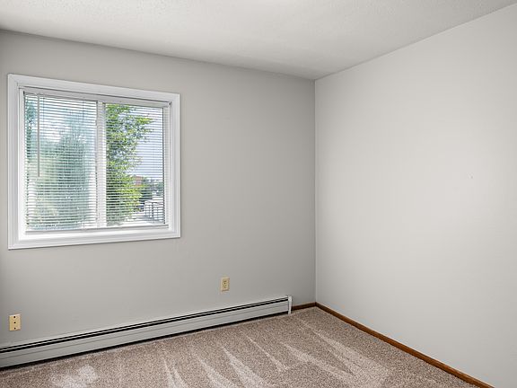 2nd image of 1118 27th Ave S #15