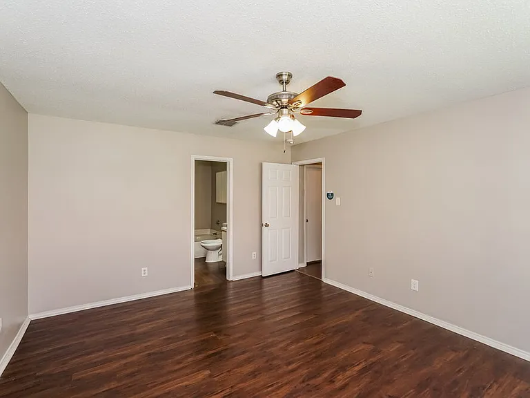 317 Taylor St — Photo 12