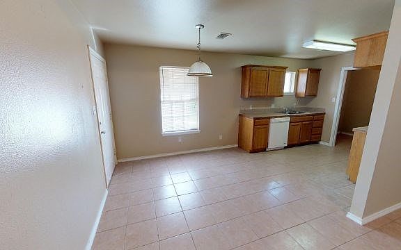 3rd image of 10866 Park Pl