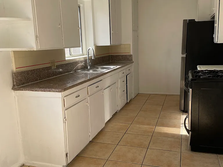 6138 Malabar St #G — Photo 14