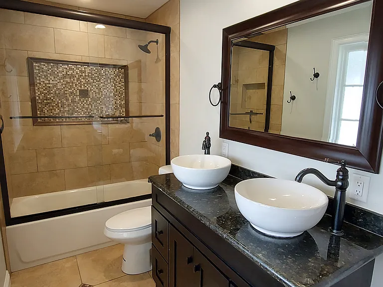 1295 Harold Ave — Photo 17