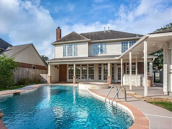 13511 Willow Heights Ct, Houston, TX 77059