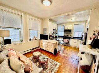 20 Moon St APT 3, Boston, MA 02113