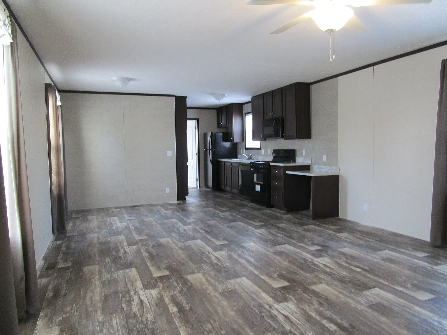 Hickory Knoll — Photo 3