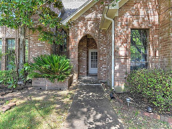 5th image of 3207 Ashfield Dr