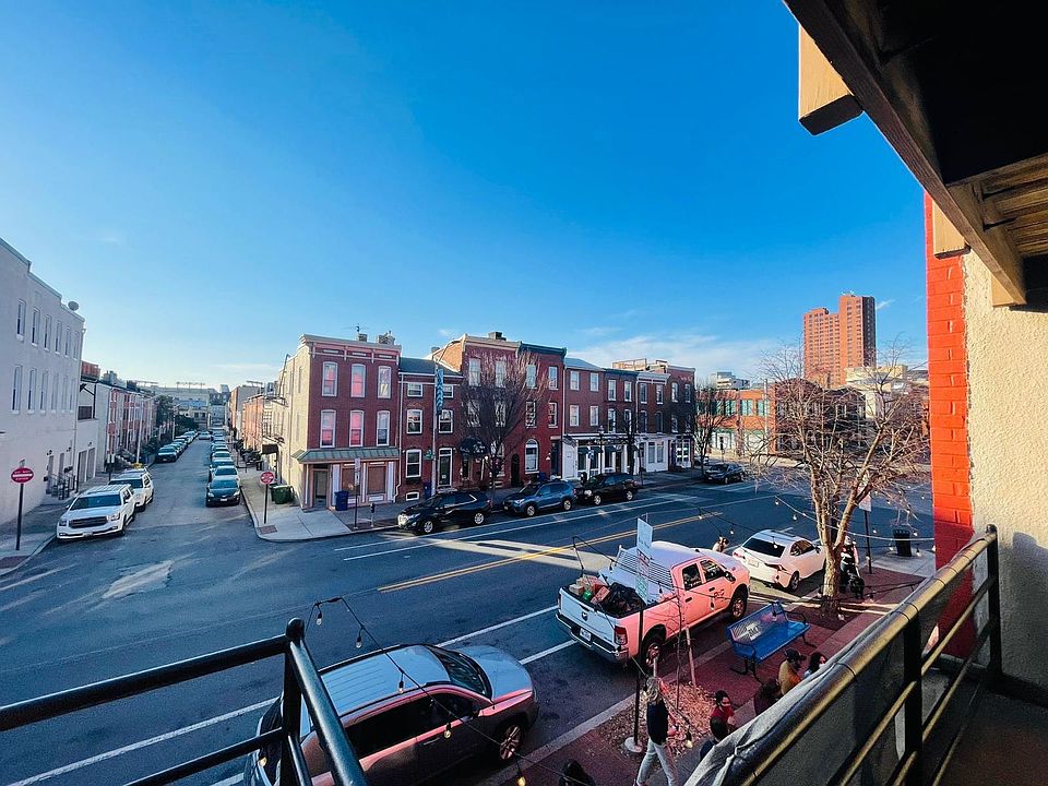 Balcony view of Light St.