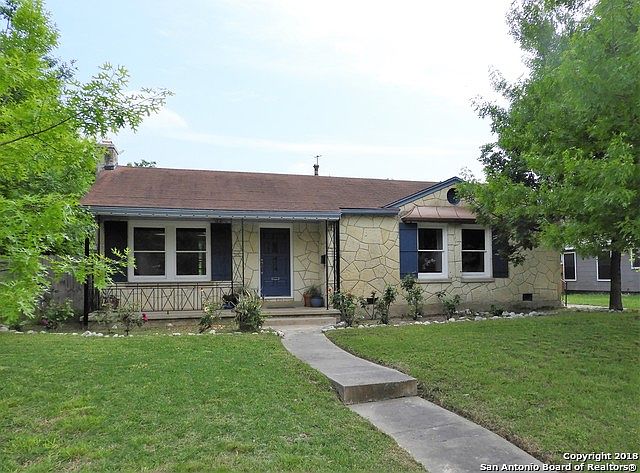1st image of 414 Senisa Dr