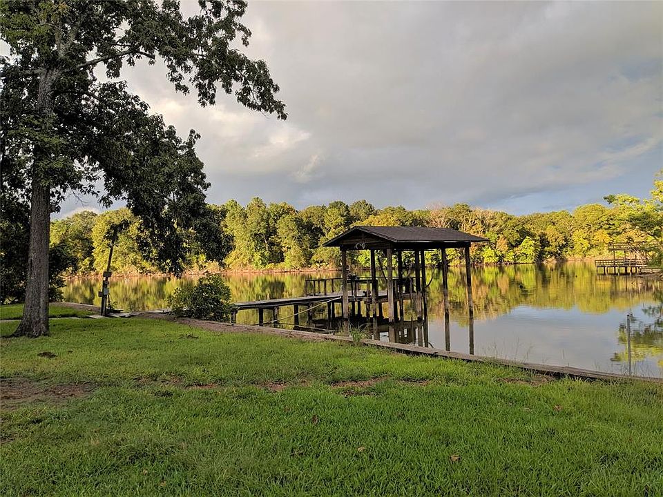 1st image of 1420 Lakeside Dr