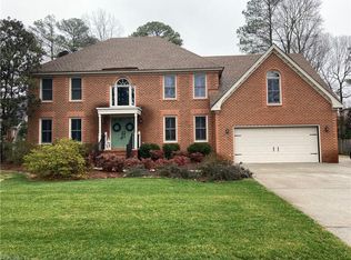 809 Walnut Forest Ct, Chesapeake, VA 23322