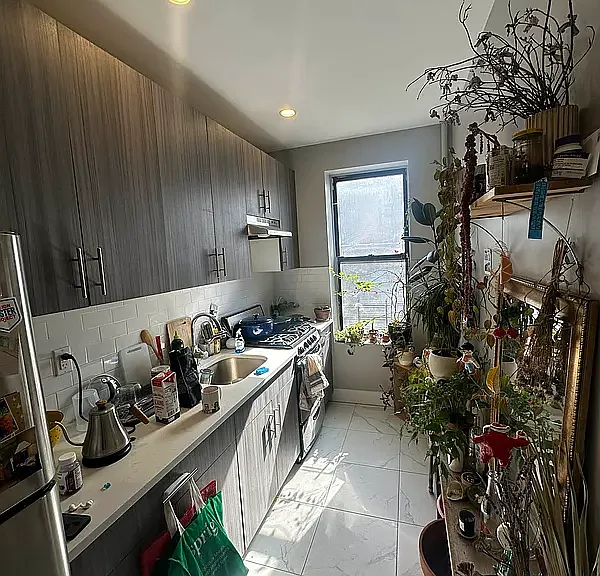 893 Saint Johns Pl #B2 — Photo 2