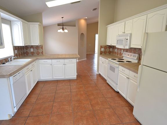 5th image of 9041 Egret Cove Cir