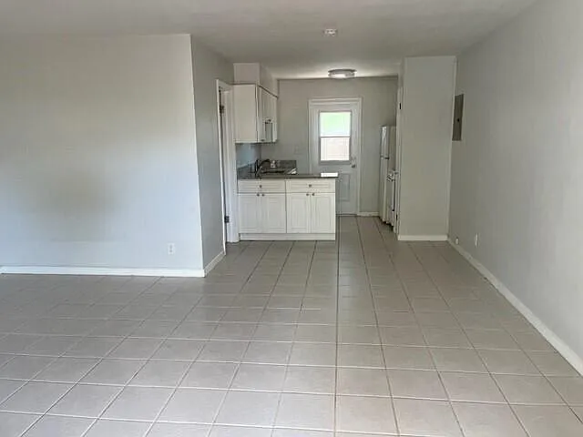 1129 NE 17th Ter #4