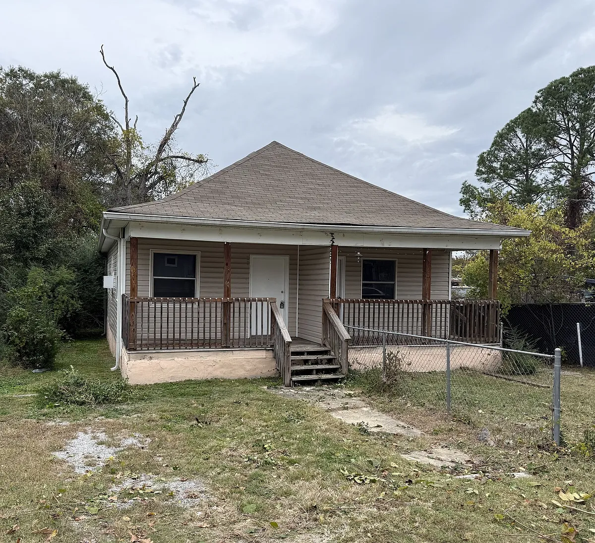 Photo 1 of 12 - 3113 Curtis St #B - Chattanooga, TN Primary Photo - 3113 Curtis St #B