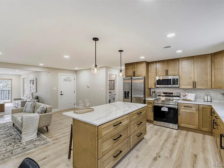 30171 Marge Ln — Photo 1