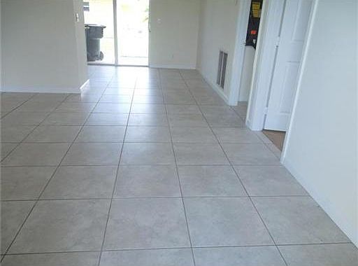 2nd image of 903 S 12th