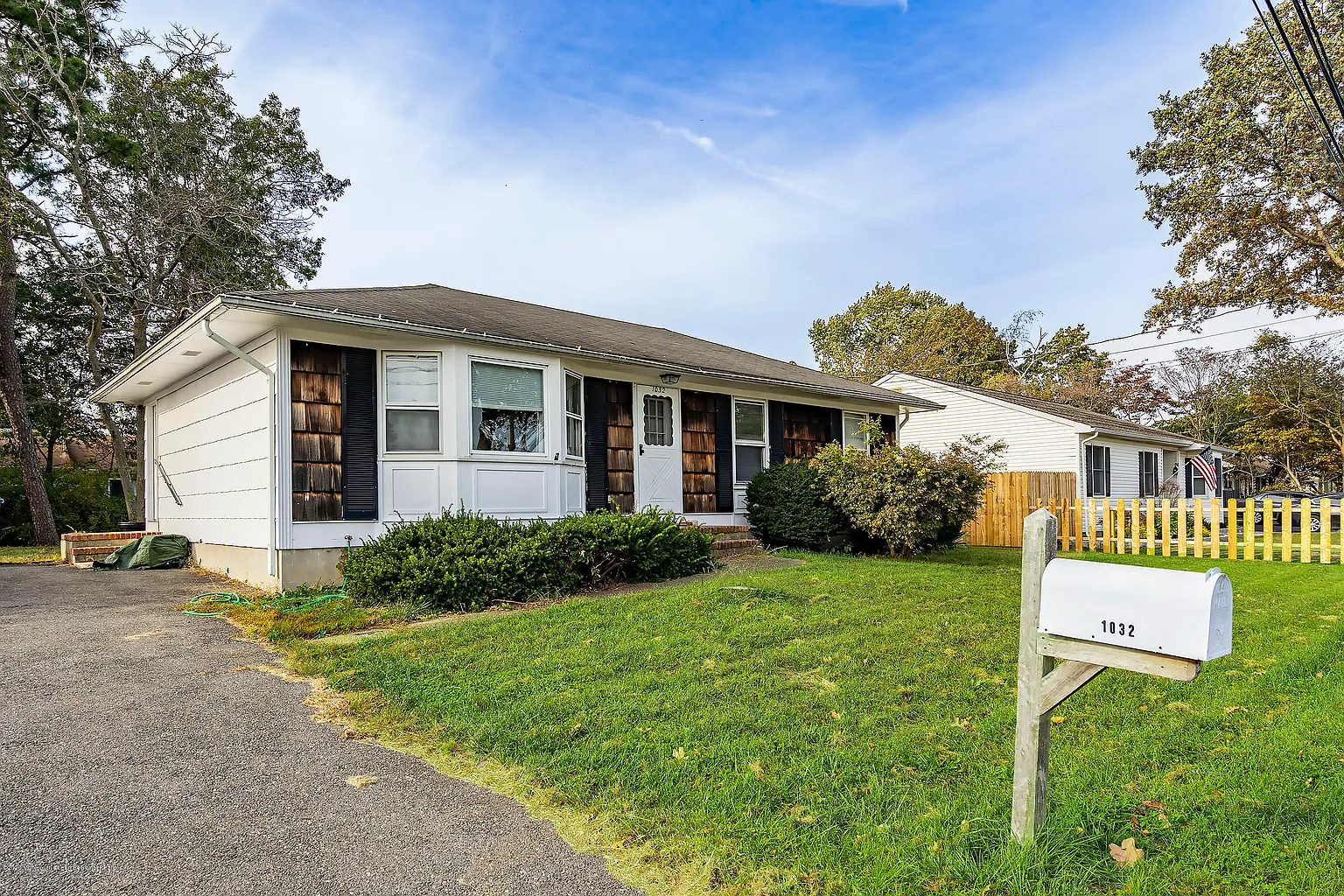 1032 Tiller Ave photo 1