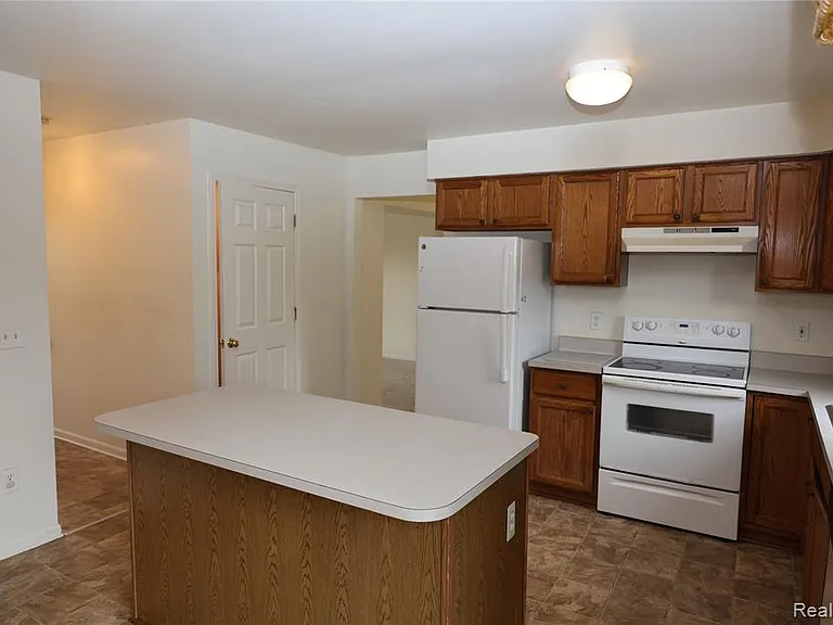 3361 Milcroft Ct — Photo 39