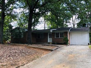 3907 Raintree Dr, Greensboro, NC 27407