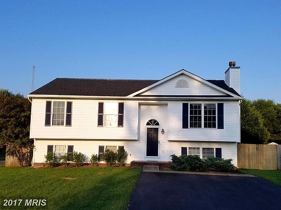 2nd image of 10717 Hamiltons Crossing Dr