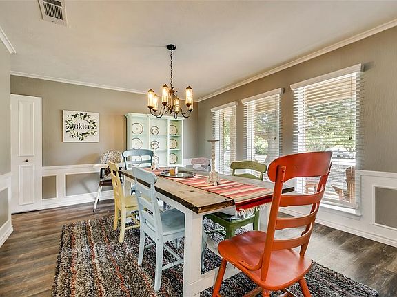 5th image of 7 Northcrest Cir