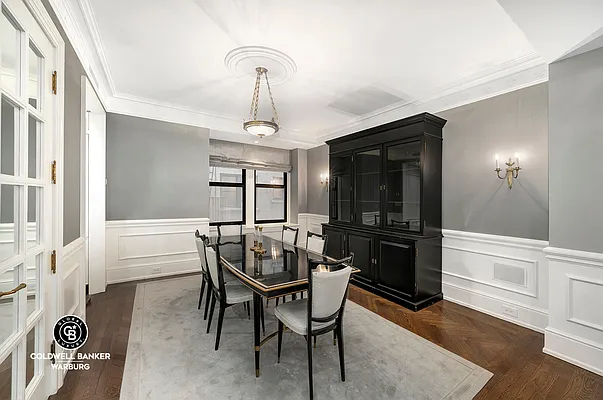 Sold by Coldwell Banker Warburg | media 2