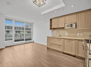 5665 Boundary Rd #622, Vancouver, BC V5R0E4