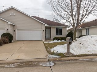 3105 Yorkshire Dr NE, Cedar Rapids, IA 52402