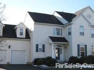 24 Hansom Rd, Basking Ridge, NJ 07920