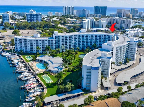 2731 NE 14th Street Cswy APT 919, Pompano Beach, FL 33062