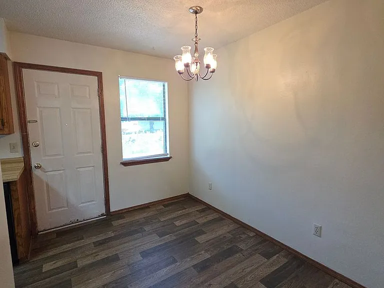 1208 S Frankfort Ave #A — Photo 3