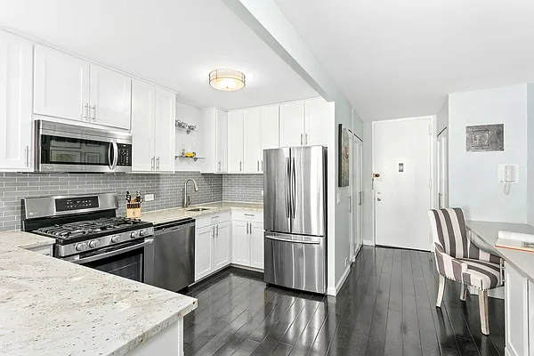 Sold by Compass | media 9