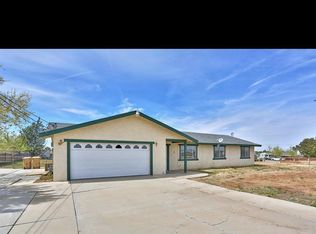 11280 4th St, Hesperia, CA 92345
