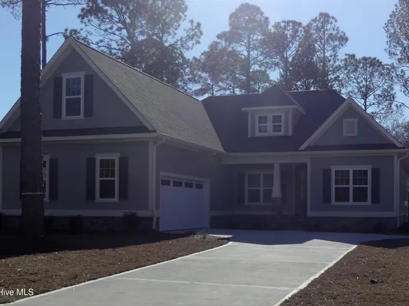 698 Breezewood Drive SE, Bolivia, NC 28422