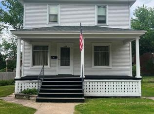 203 N Oak St, Reedsburg, WI 53959