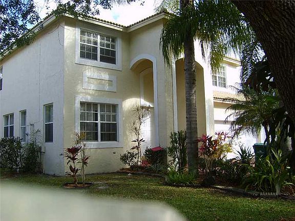 3rd image of 5716 NW 46th Dr