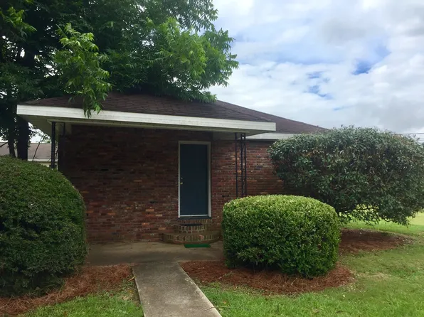 108 Camellia St, Troy, AL 36081